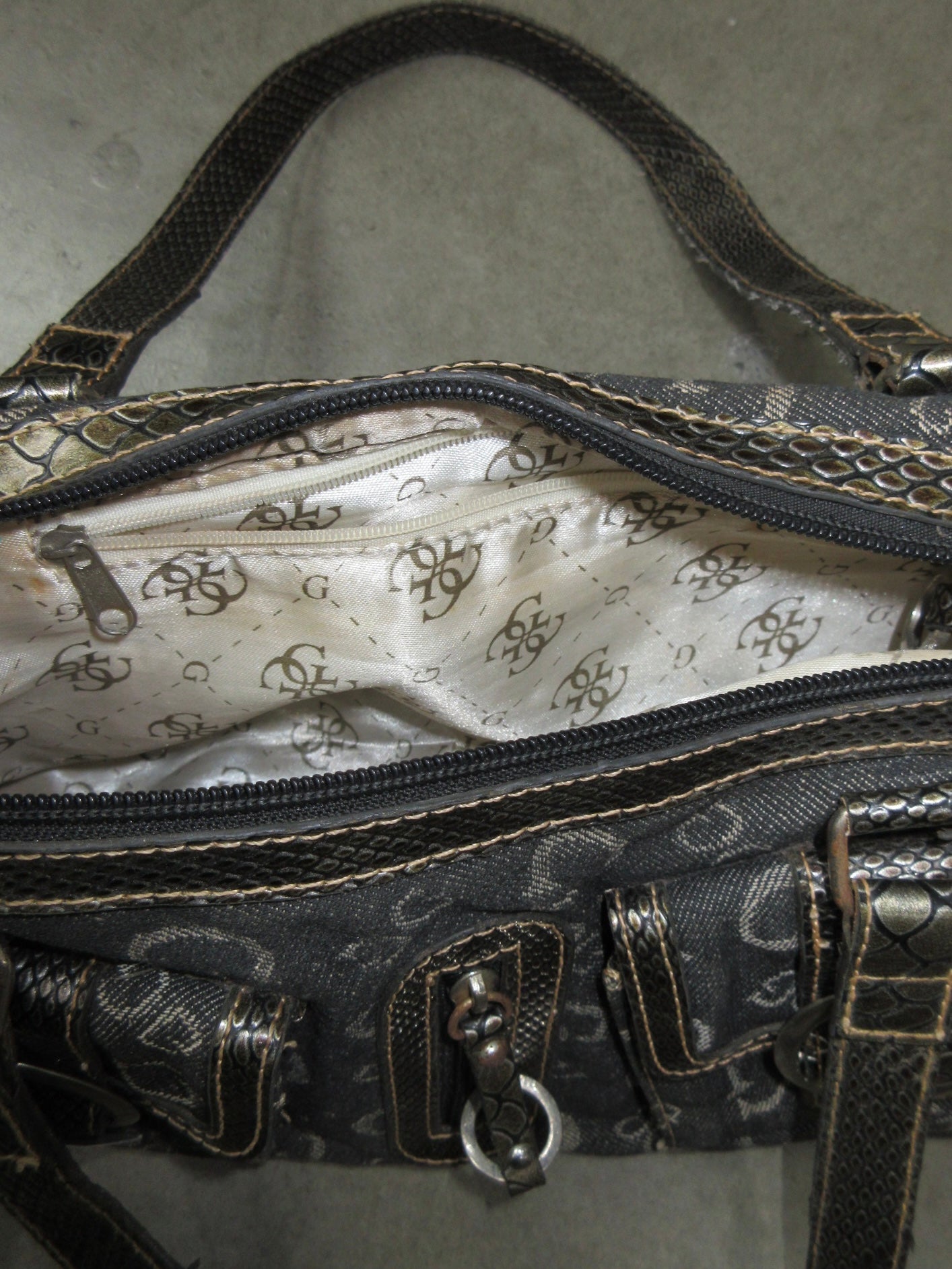 Guess Vintage Design Bag
