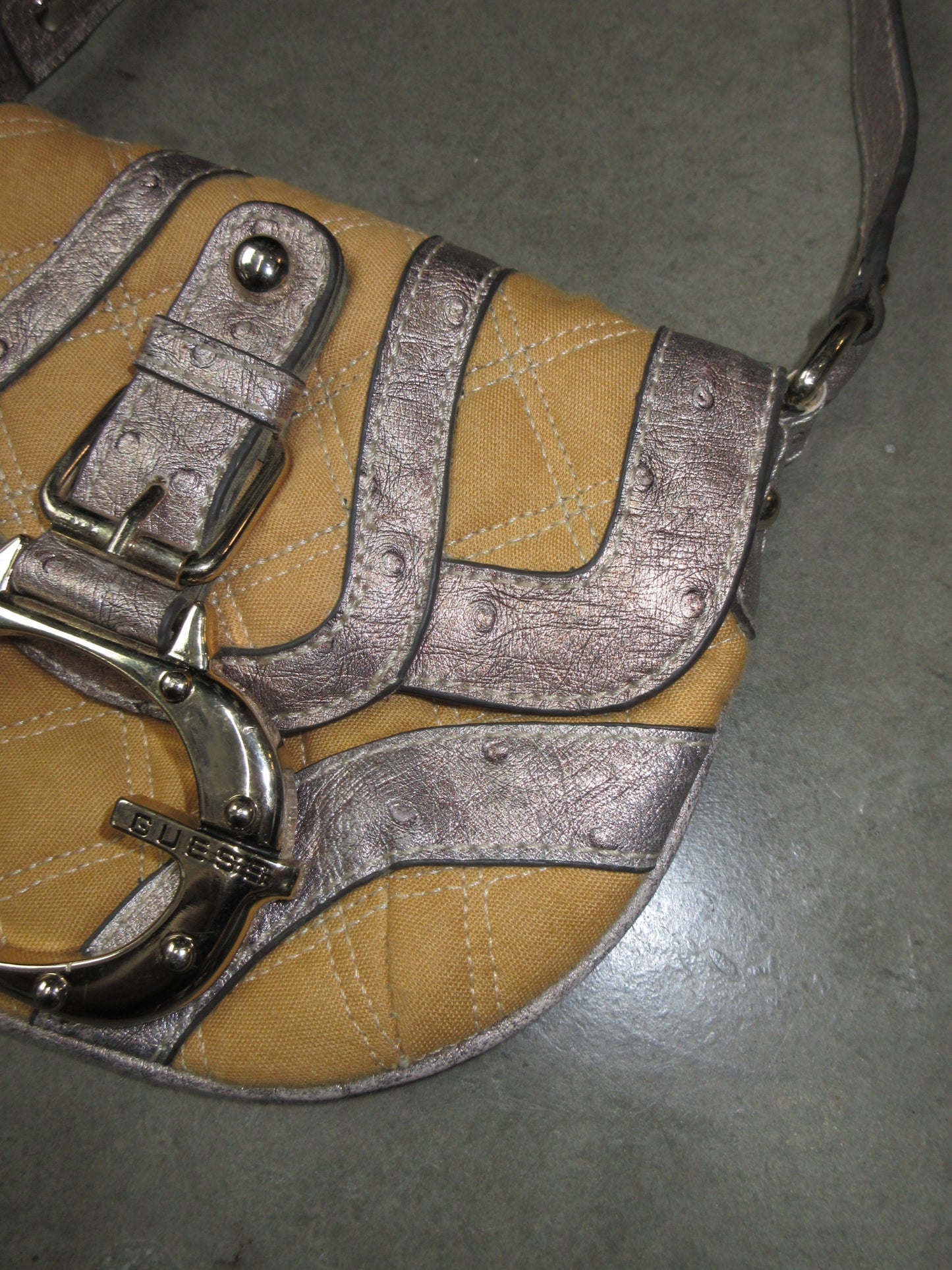 Guess Vintage Design Bag