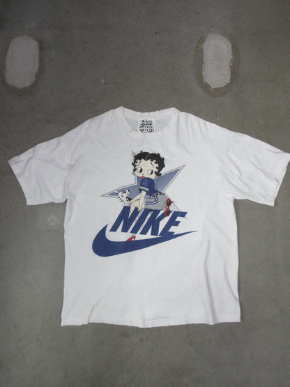 Vintage Design T-shirt