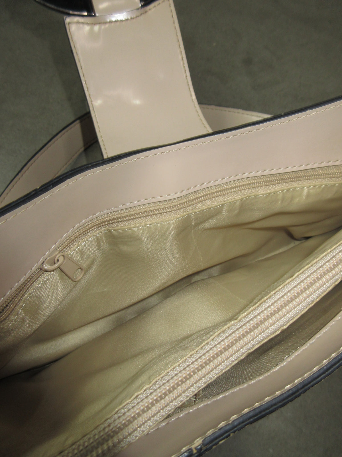 Guess Vintage Design Bag