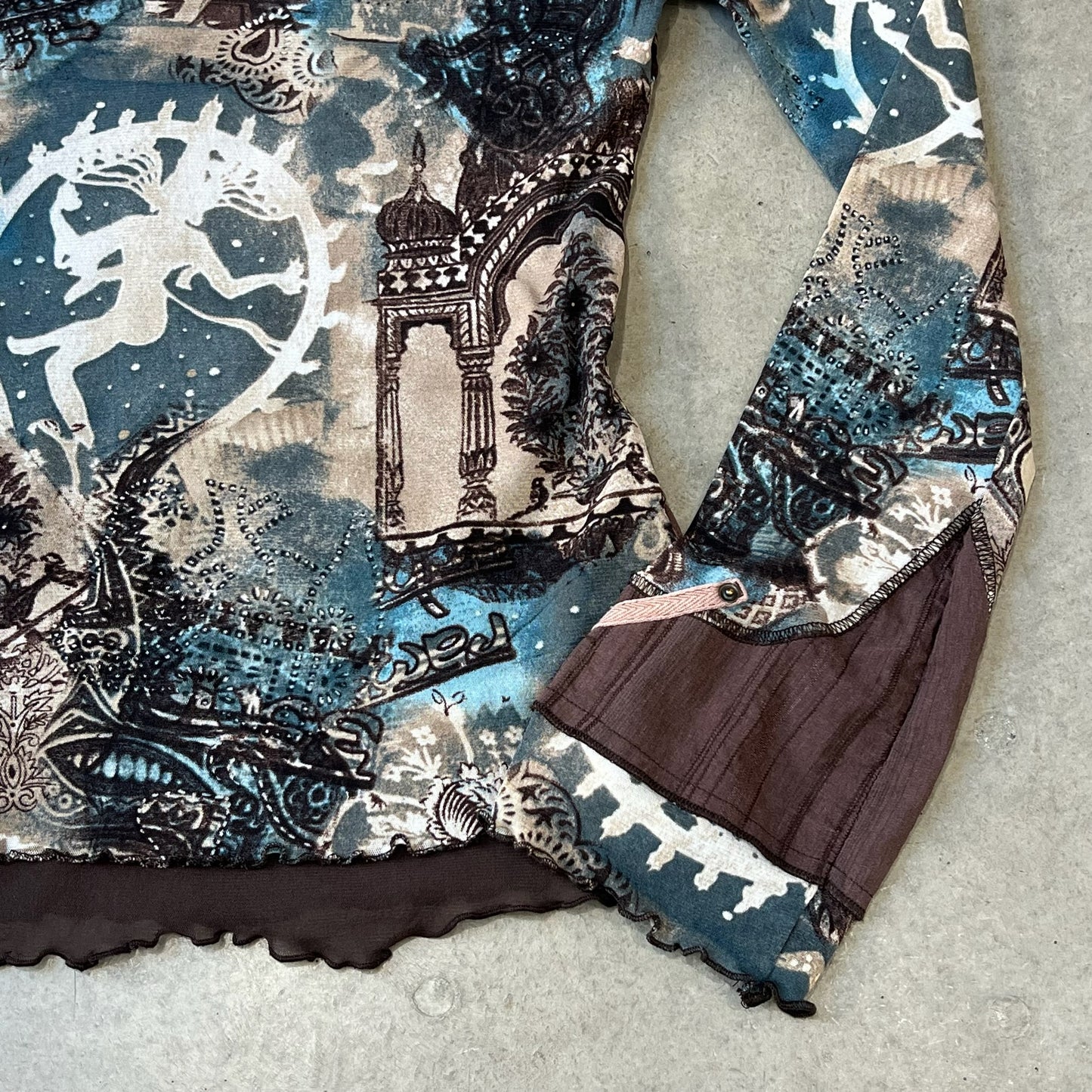 Vintage Design Top