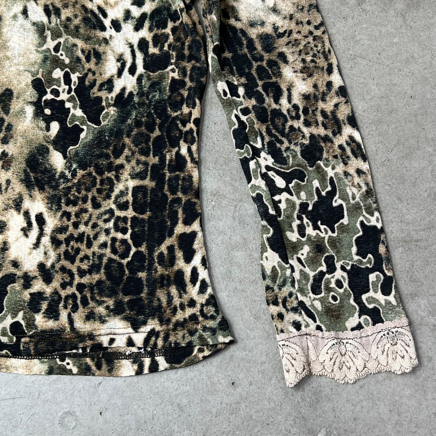 Vintage Design Top