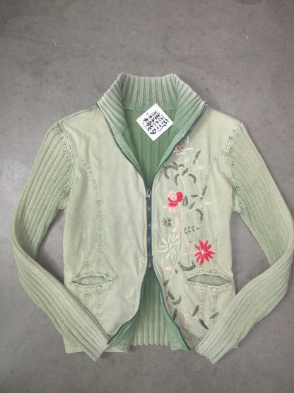 Vintage Design Zip Top