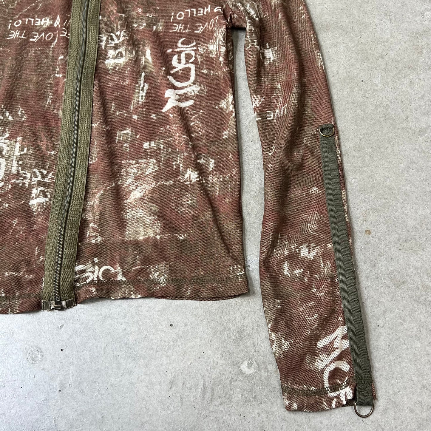 Vintage Design Zip Top
