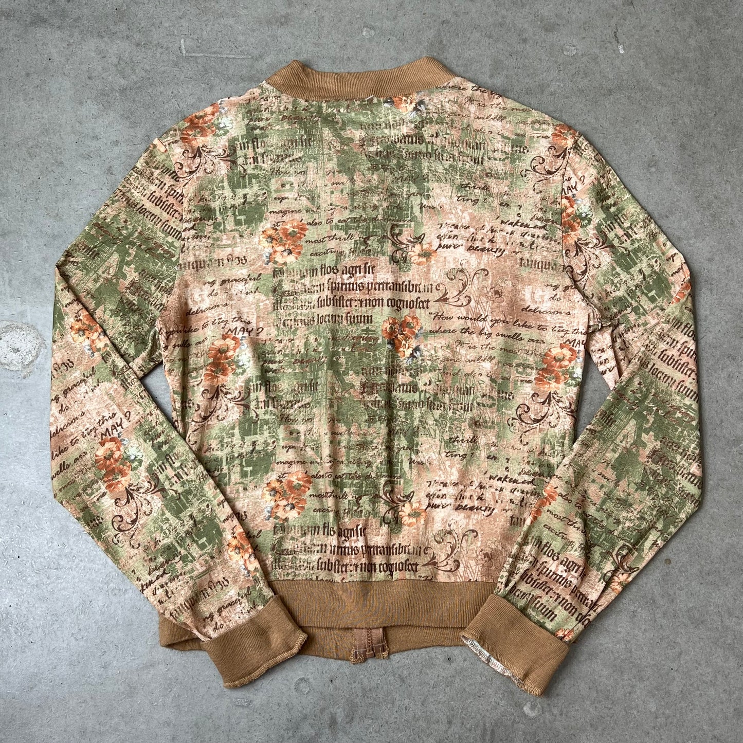 Vintage Design Zip Top