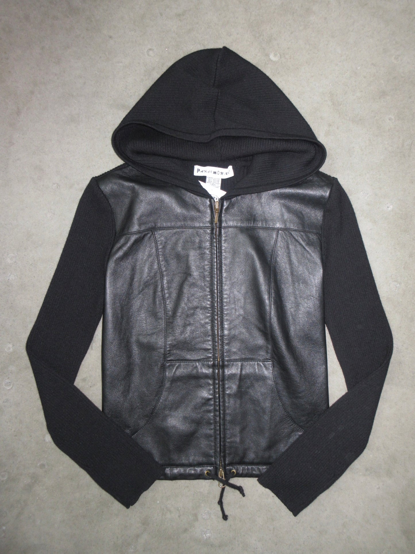 Vintage Design Zip Top