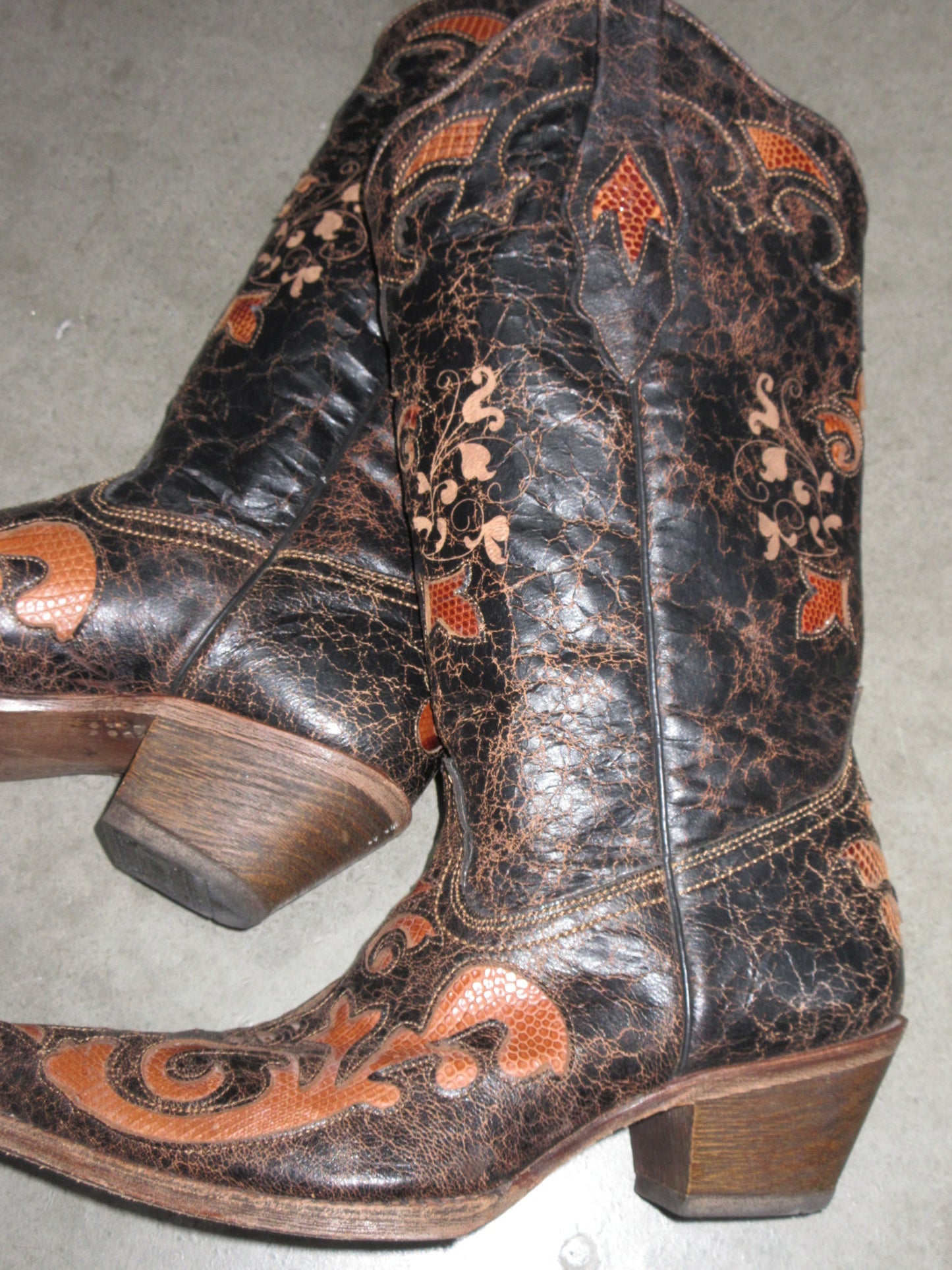 Vintage Design Western Boots