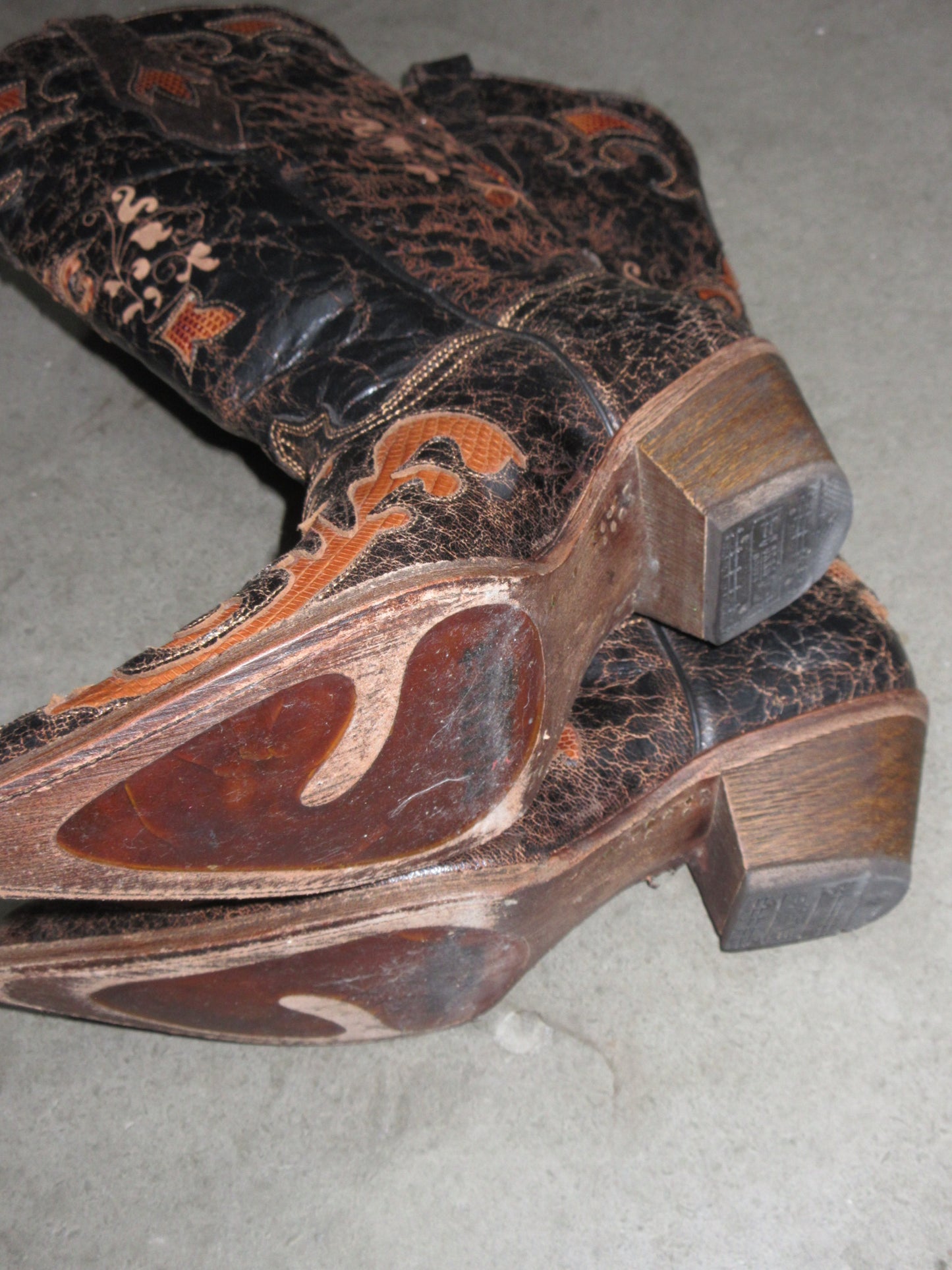 Vintage Design Western Boots