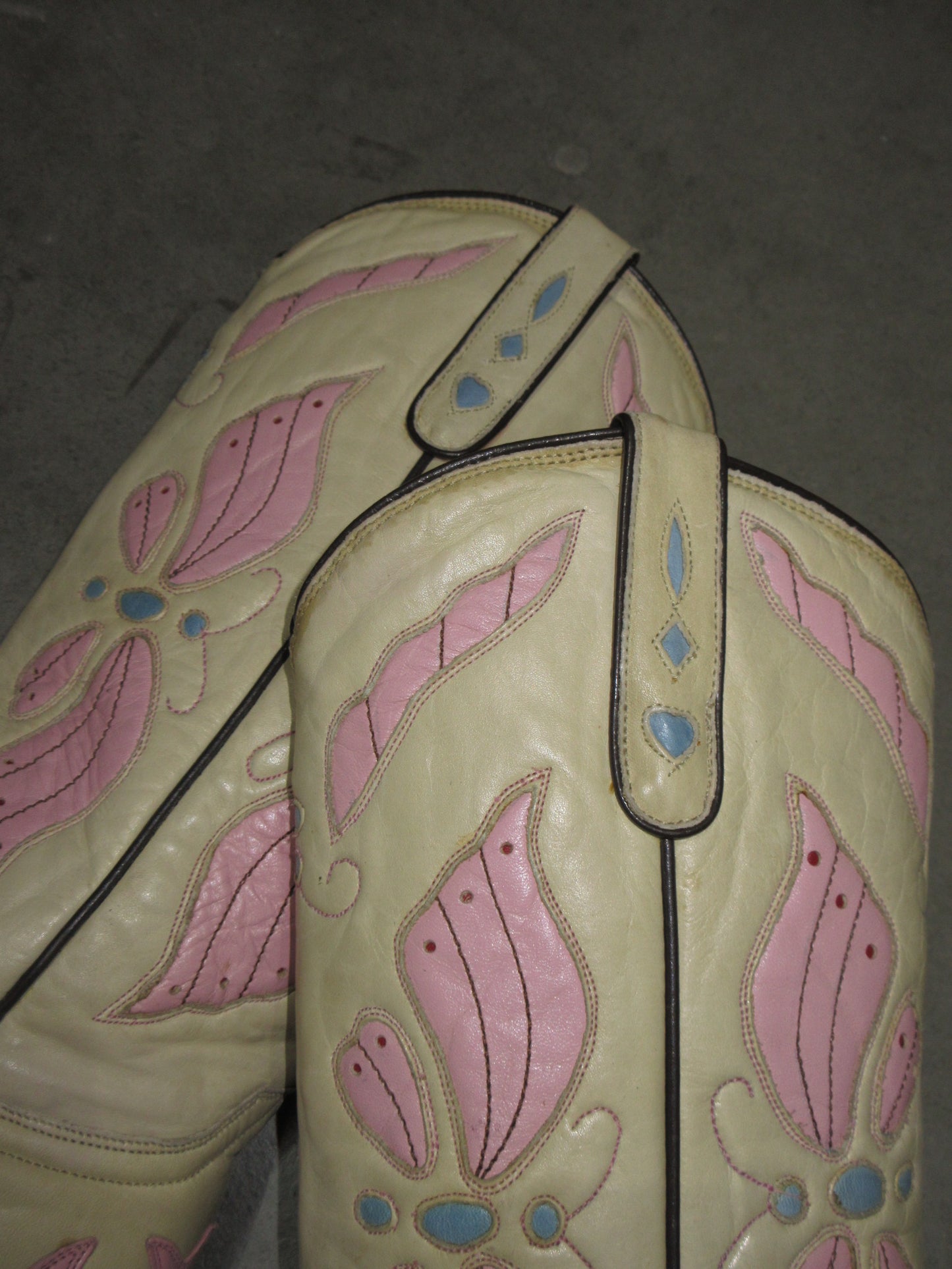Vintage Design Western Boots