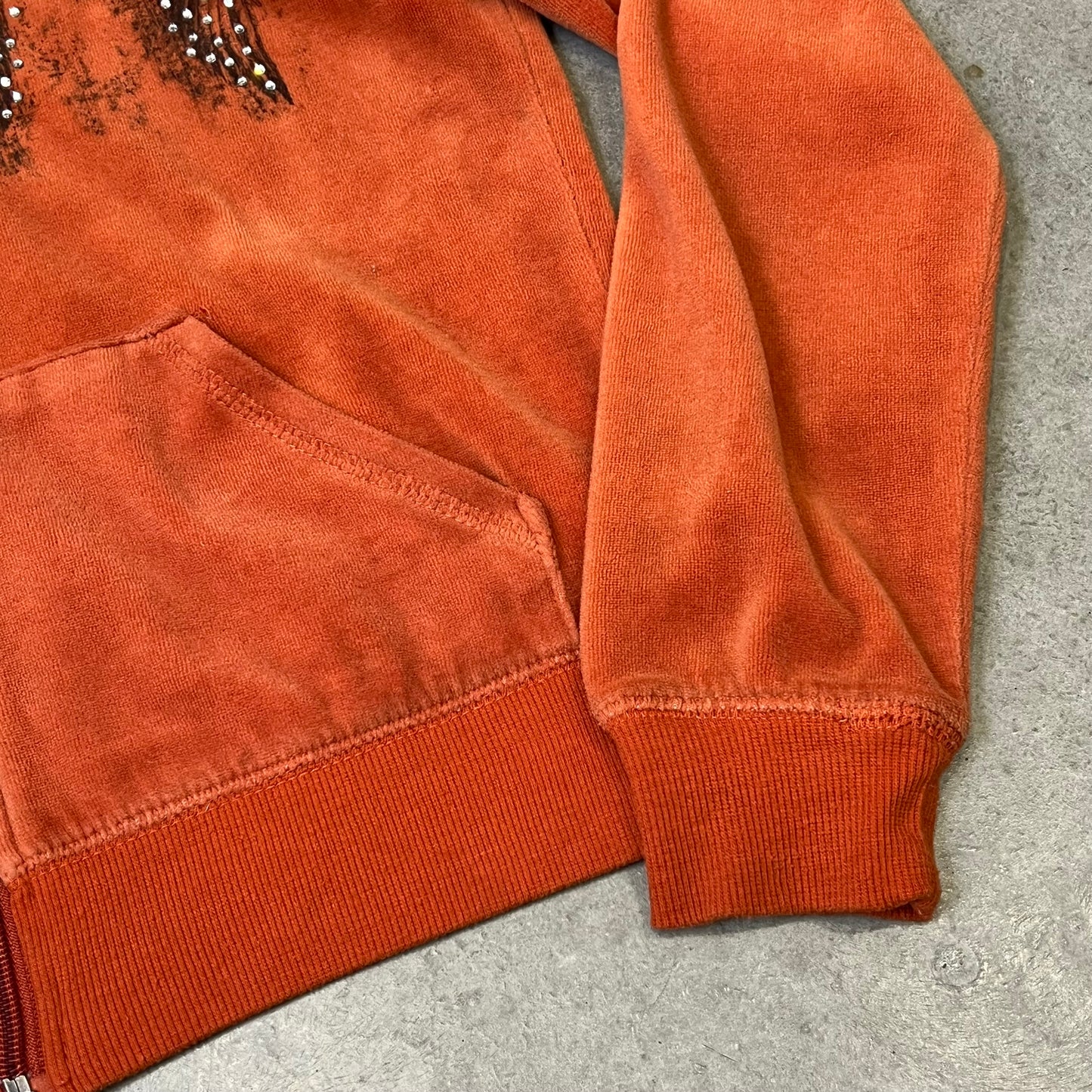 Vintage Design Zip Top