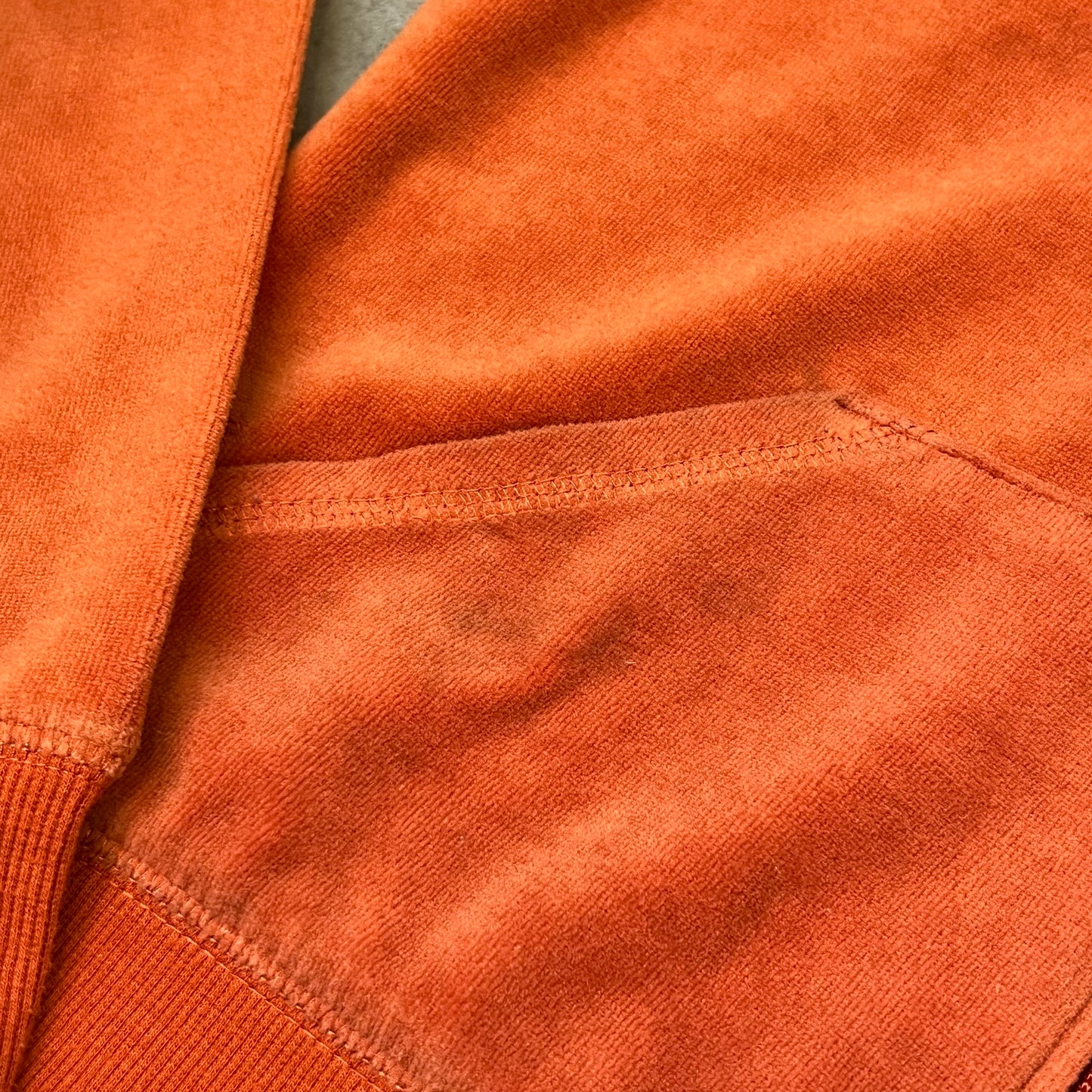 Vintage Design Zip Top