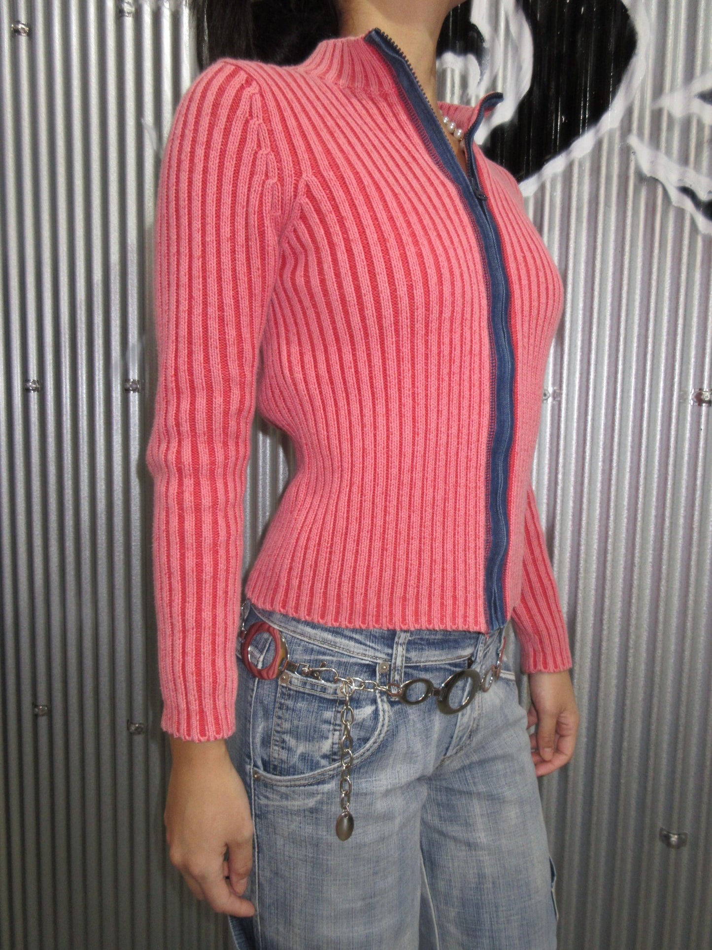 Vintage Design Zip Top