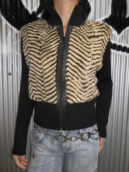 Vintage Design Zip Top