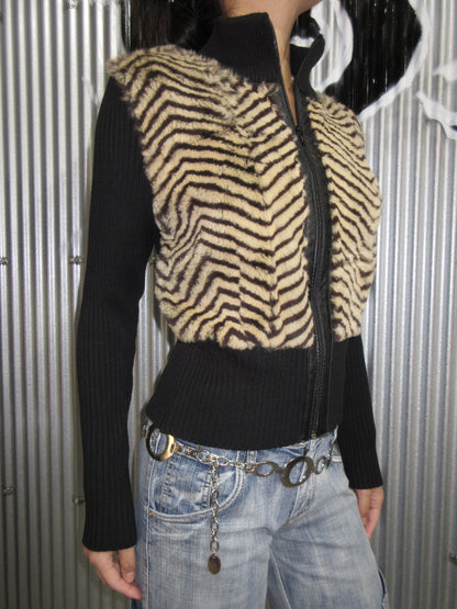 Vintage Design Zip Top