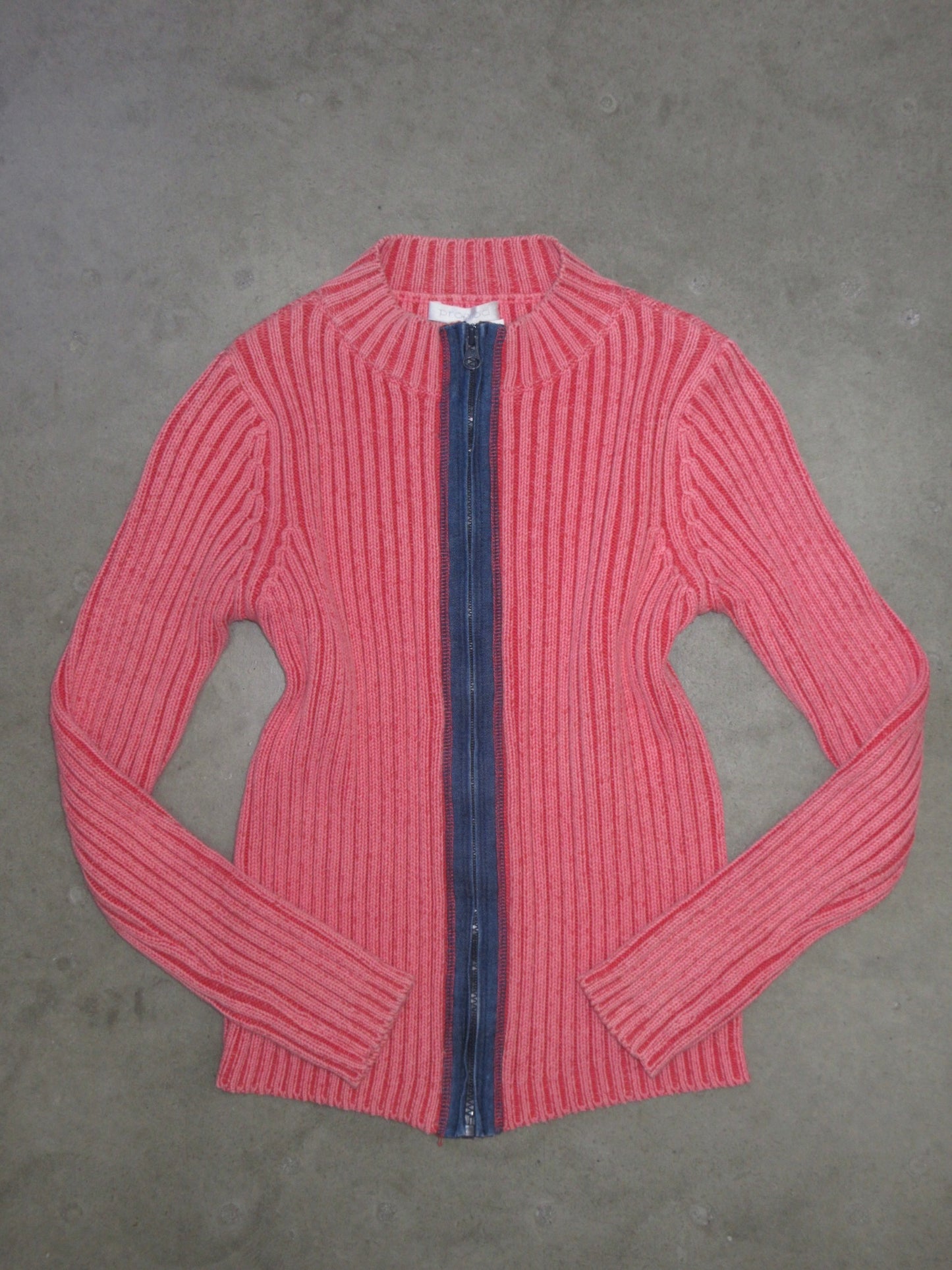 Vintage Design Zip Top