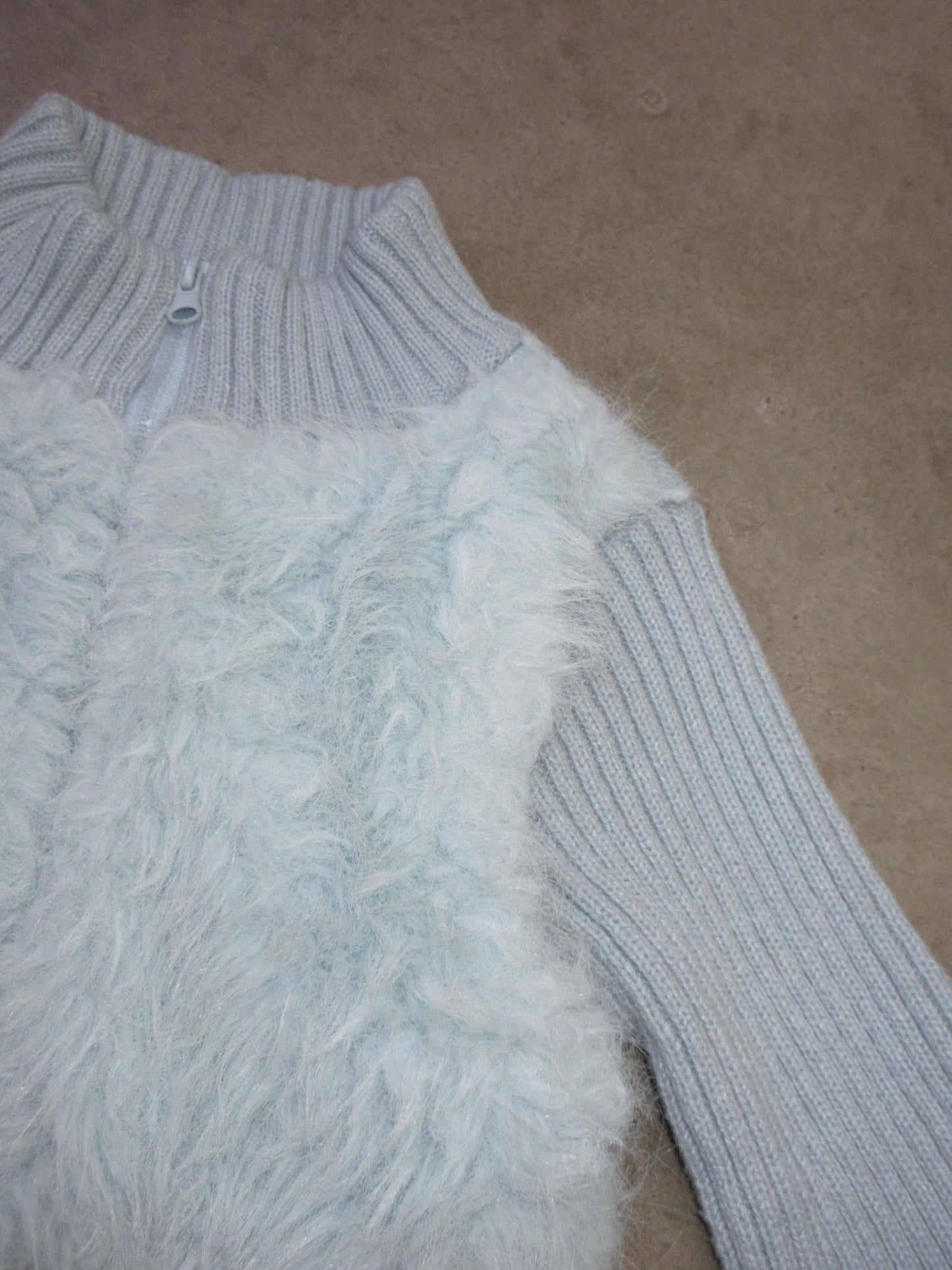 Vintage Design Zip Top