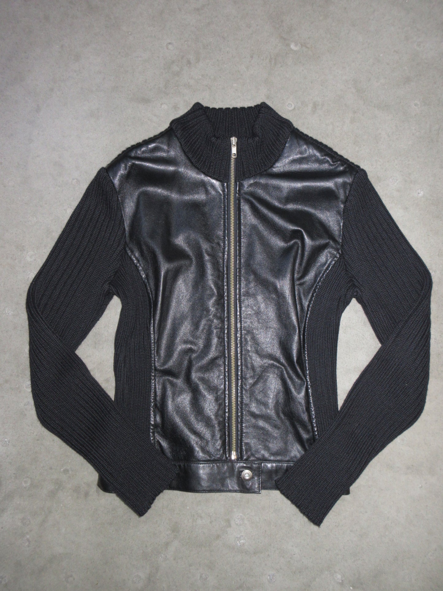 Vintage Design Zip Top