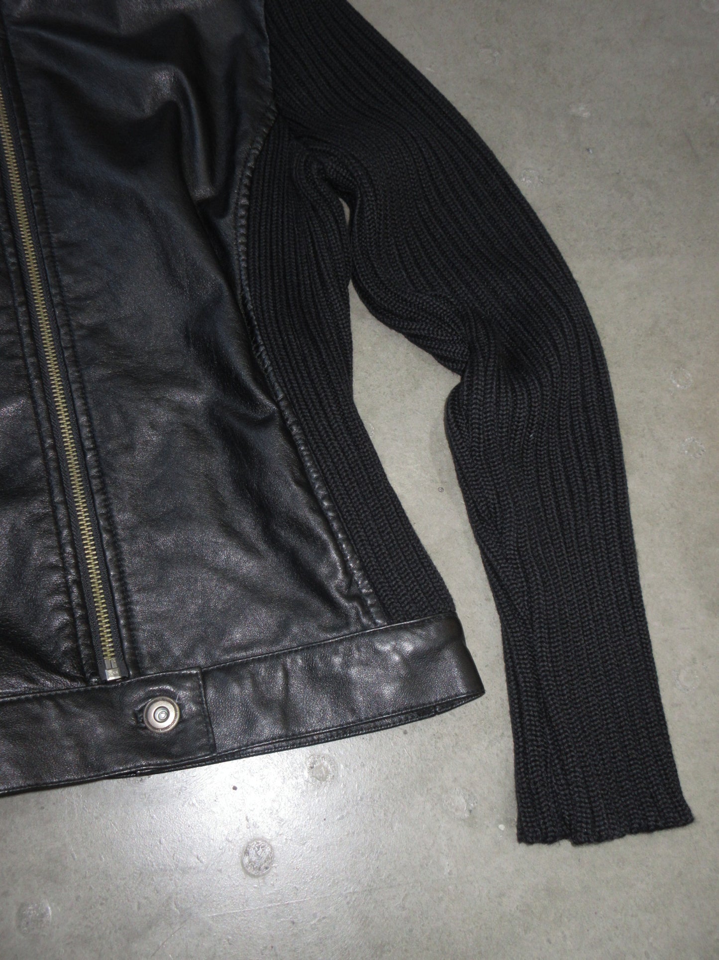 Vintage Design Zip Top