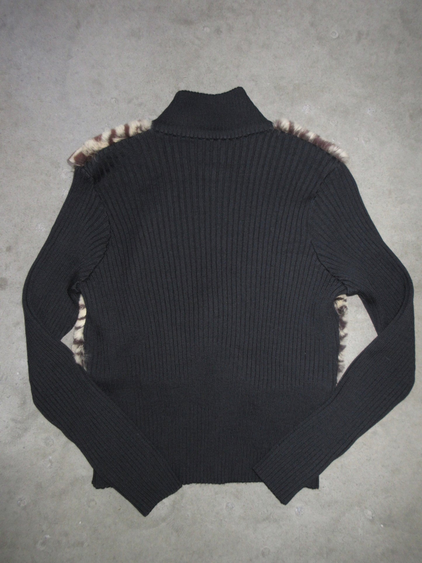 Vintage Design Zip Top
