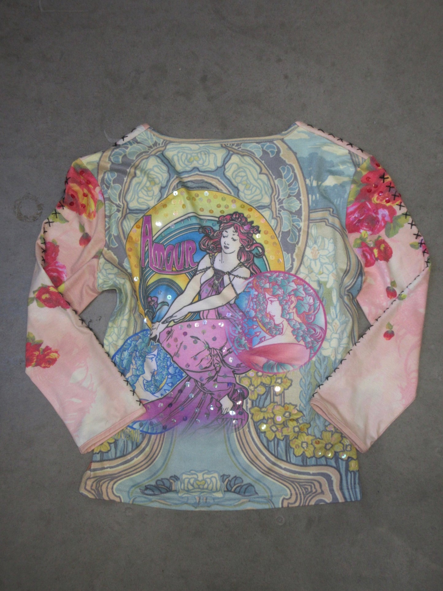Vintage Design Top