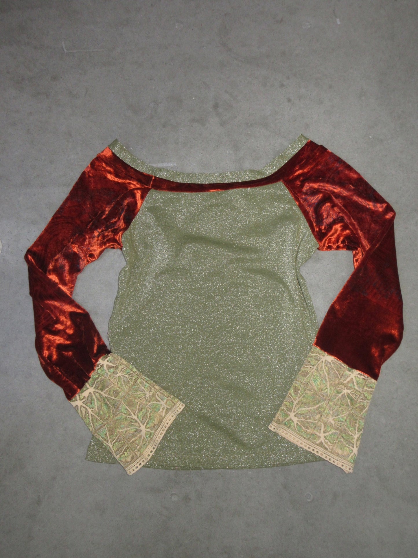 Vintage Design Top