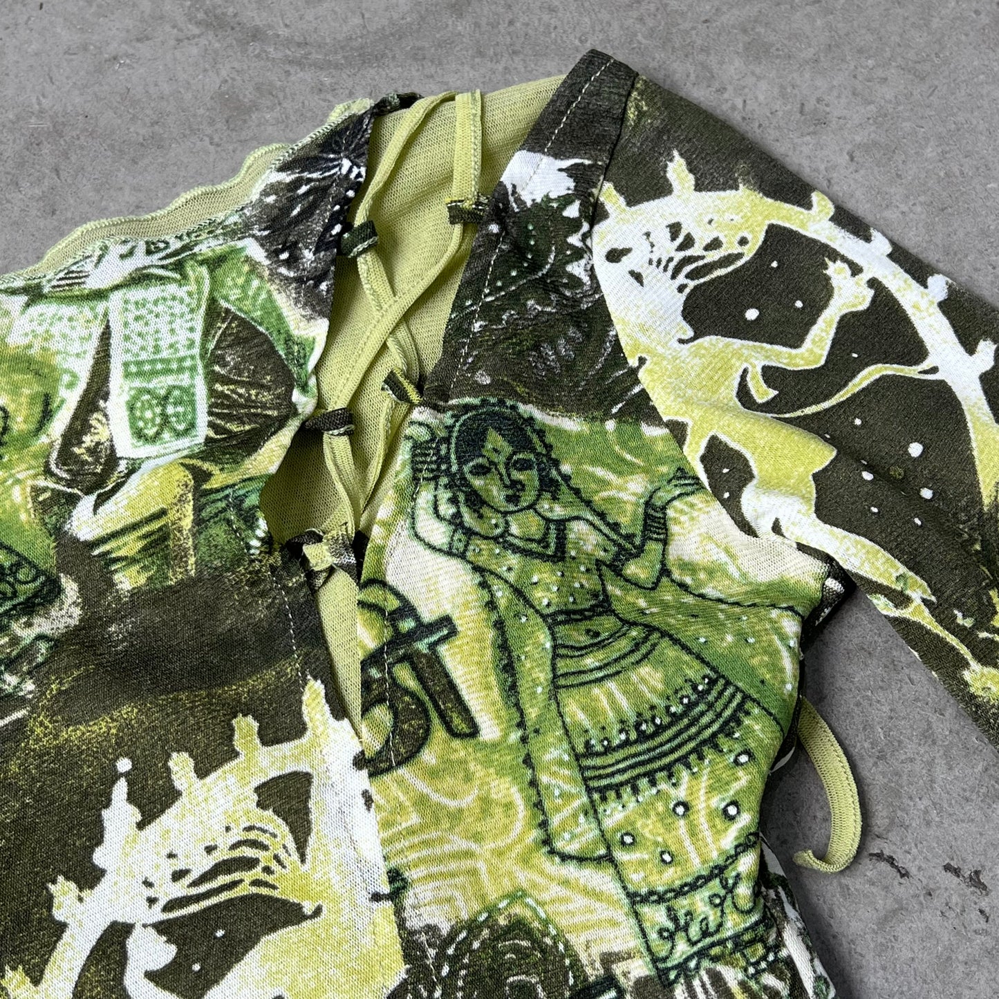 Vintage Design Top