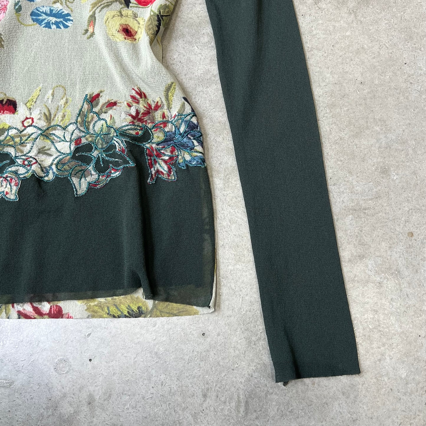 Vintage Design Top